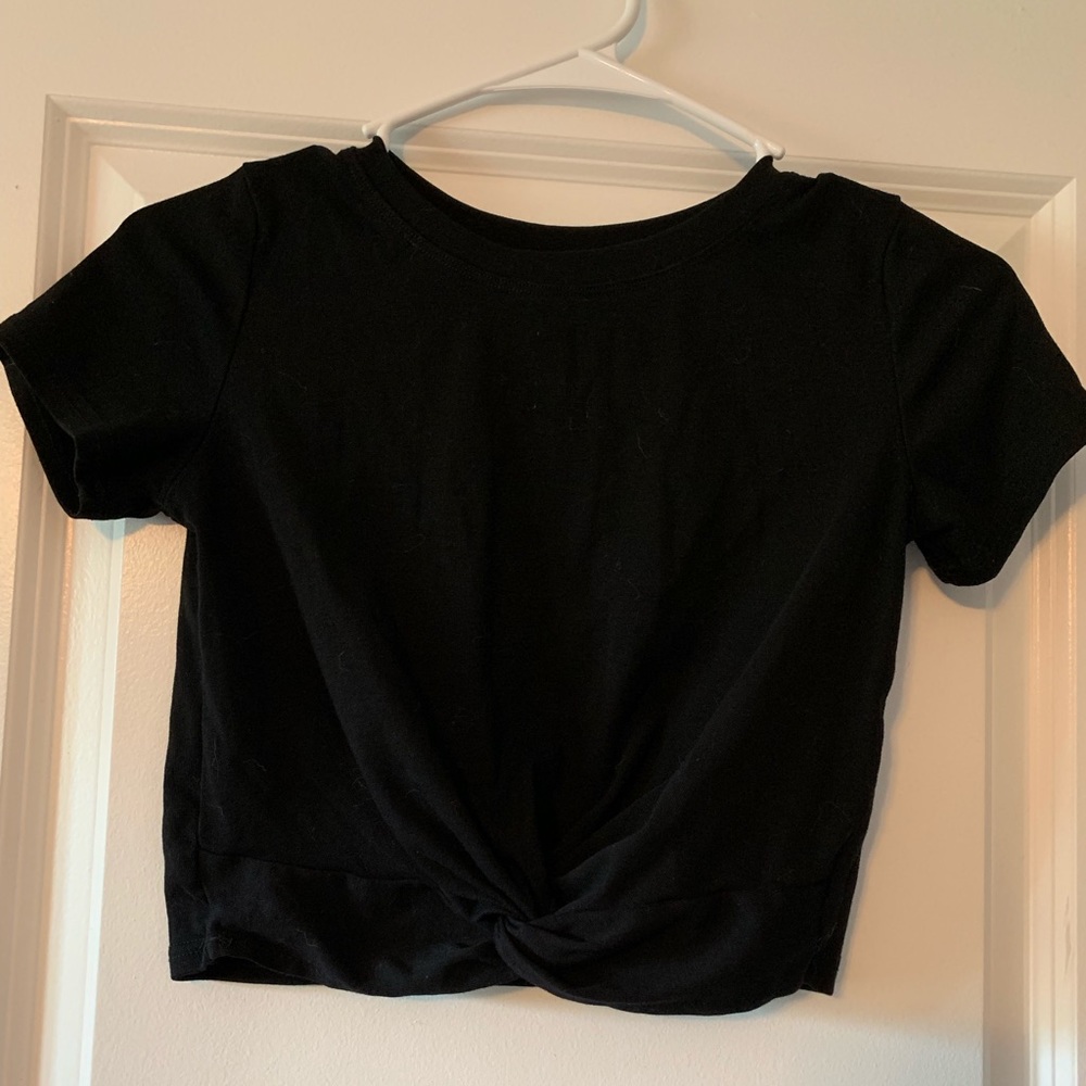 Crop top black tee